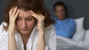 mujer con baja líbido por menopausia 