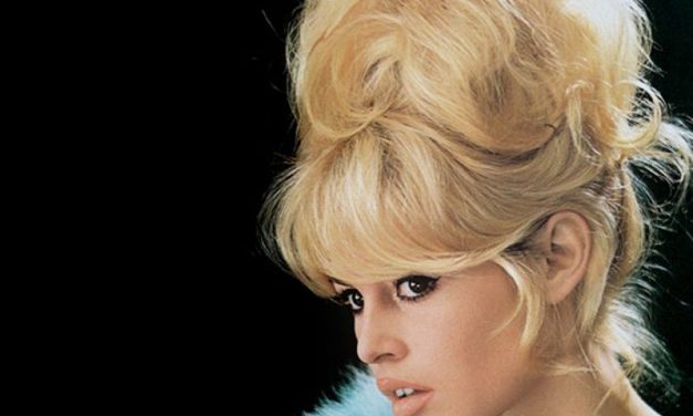 Regresa el Cabello Recogido, Beehive