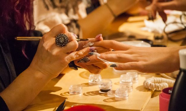 Cómo Fortalecer las Uñas dañadas por la Manicura en Gel